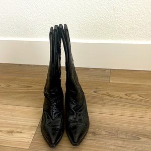 Black leather Larry Mahan cowboy boots